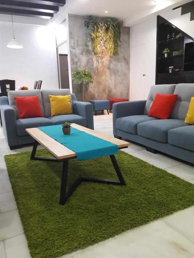 Jb Homestay Bukit Indah Wifi Ciq Mall Legoland Free Parking Johor Bahru Dış mekan fotoğraf